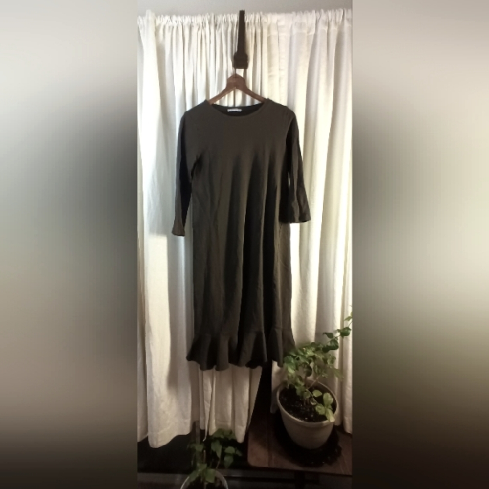 ZARA TRAFALUC, Dress, Olive Green, Ruffled Hem, Midi, 3/4 sleeve, Size M